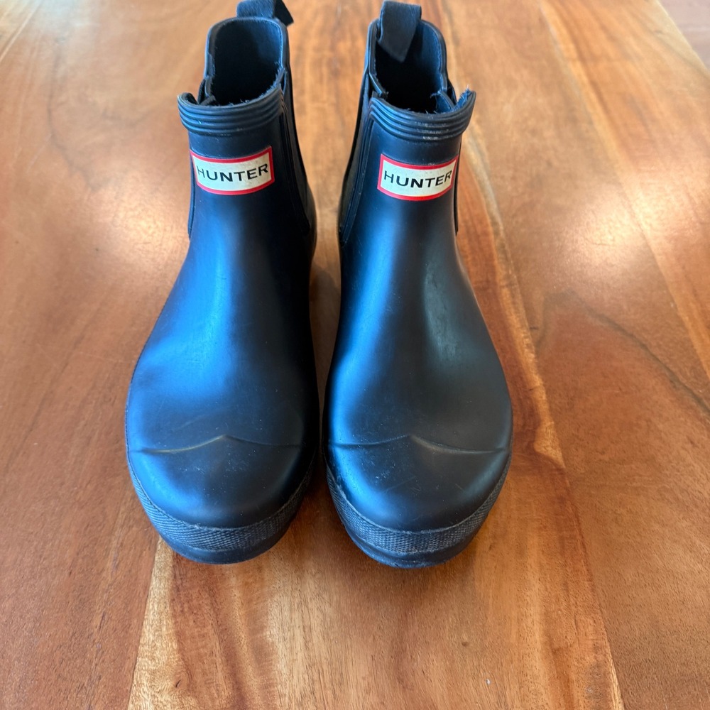 Hunter Women's Original Chelsea Rain Boot Size 9